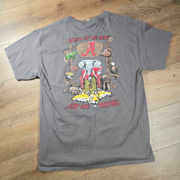 Gildan Other - Y2K Alabama Crimson Tide Shirt L Red Gildan Rare Always On The Hunt NCAA Tee